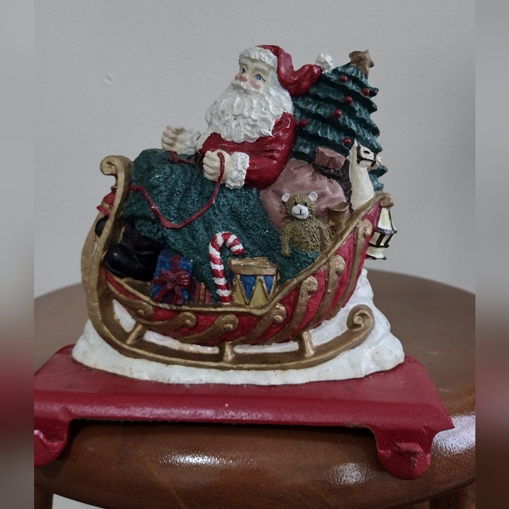 Vintagecast Iron Metal CHRISTMAS SANTA ON SLEIGH STOCKING HOLDER